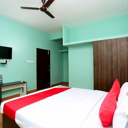 Oyo 17276 The Maple Tree Hotels Bhubaneswar Dış mekan fotoğraf