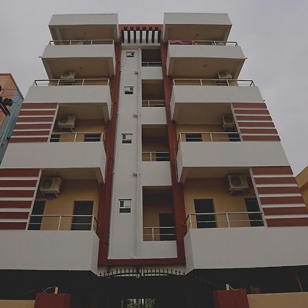 Oyo 17276 The Maple Tree Hotels Bhubaneswar Dış mekan fotoğraf