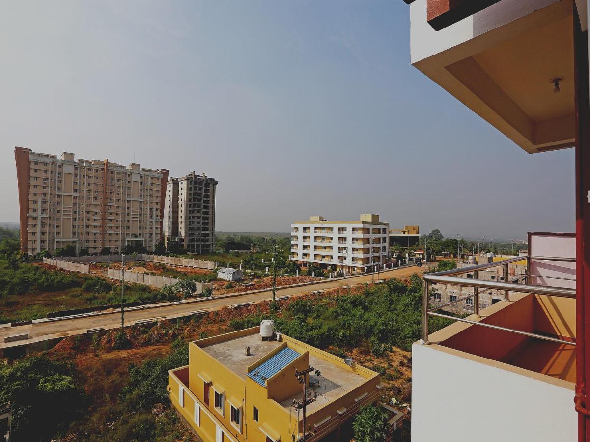 Oyo 17276 The Maple Tree Hotels Bhubaneswar Dış mekan fotoğraf