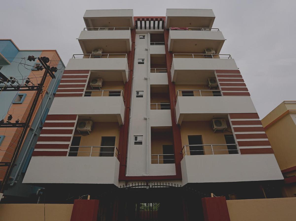 Oyo 17276 The Maple Tree Hotels Bhubaneswar Dış mekan fotoğraf