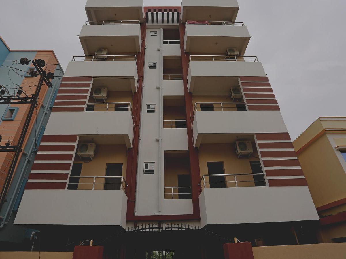 Oyo 17276 The Maple Tree Hotels Bhubaneswar Dış mekan fotoğraf