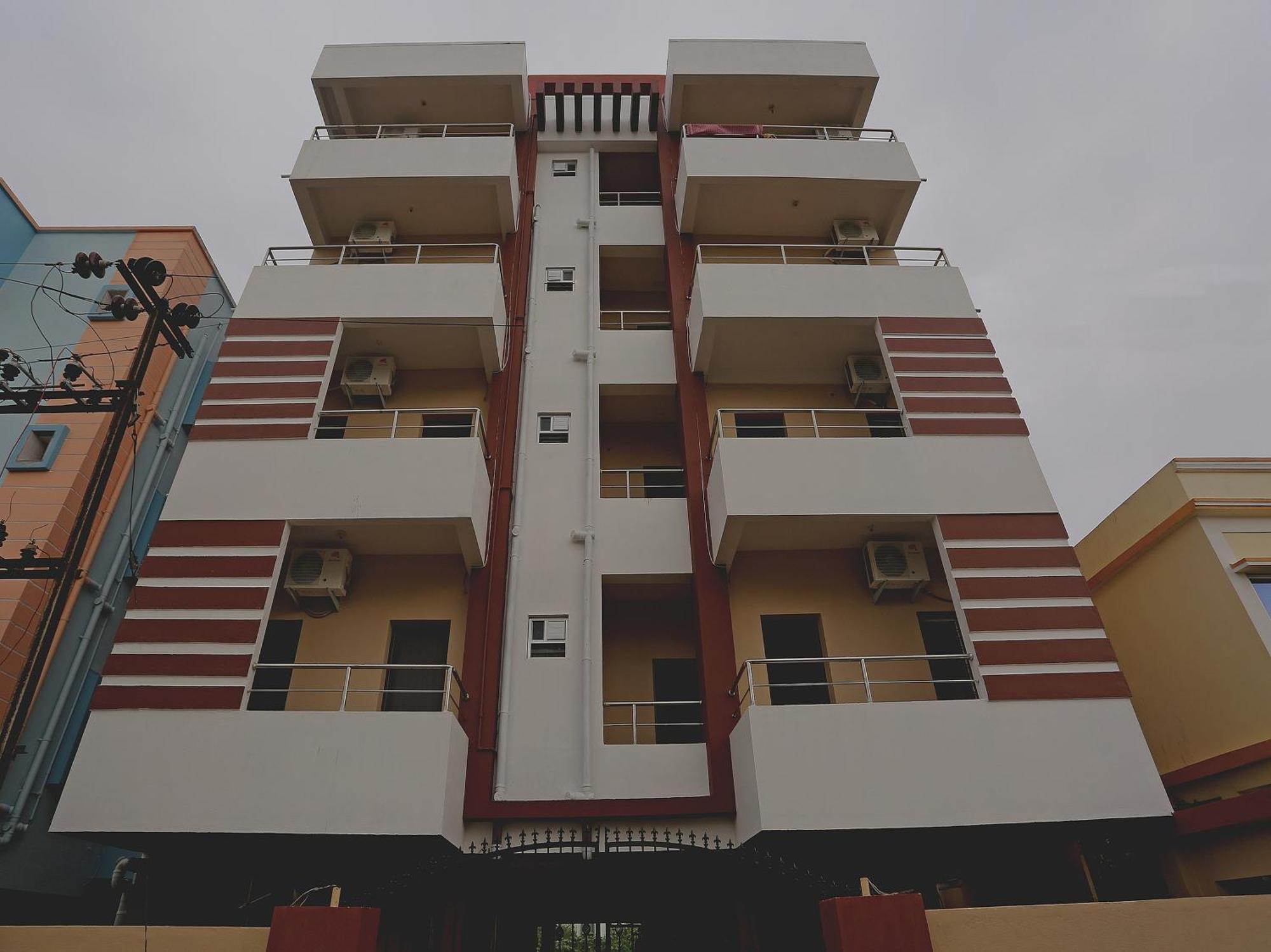 Oyo 17276 The Maple Tree Hotels Bhubaneswar Dış mekan fotoğraf