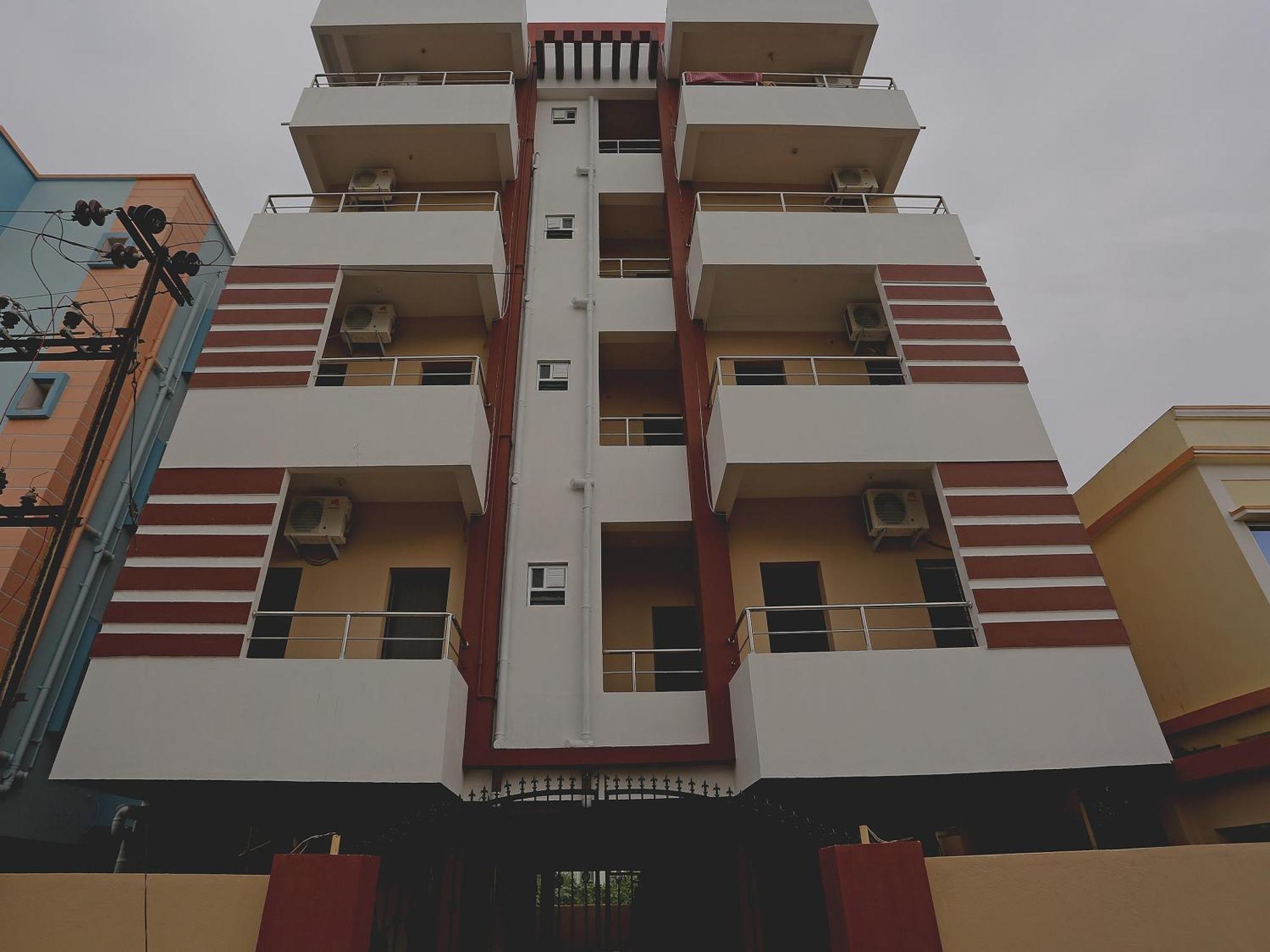 Oyo 17276 The Maple Tree Hotels Bhubaneswar Dış mekan fotoğraf